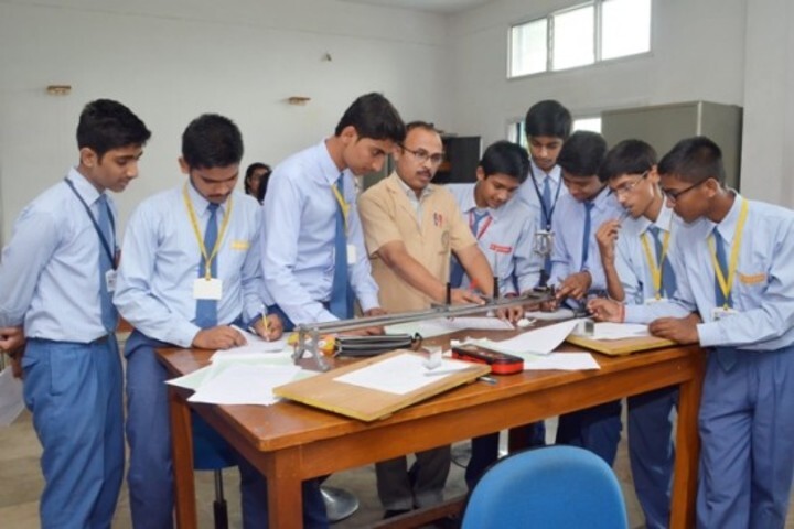 St Pauls Higher Secondary School-Physics Lab