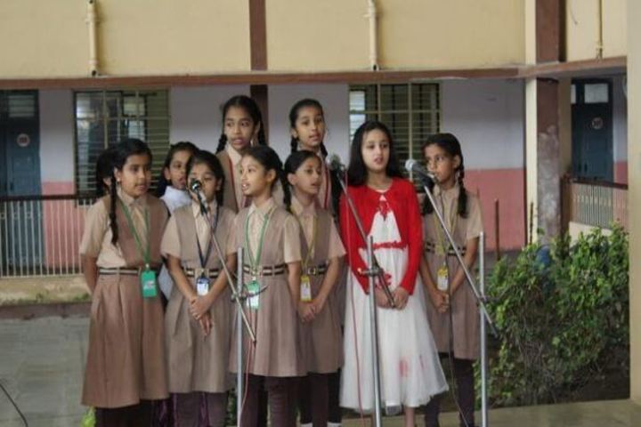 St Thomas School-Group Song Performance