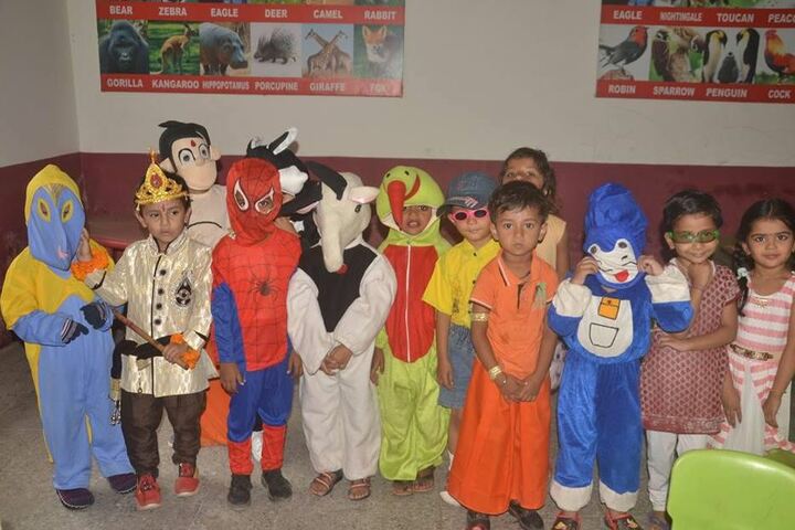 Sunflower English Medium High School Harda-Fancy Dress Competition