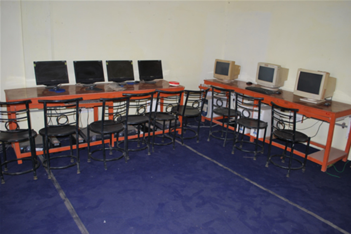 Swami Vivekanand Higher Secondary School-Computer Lab