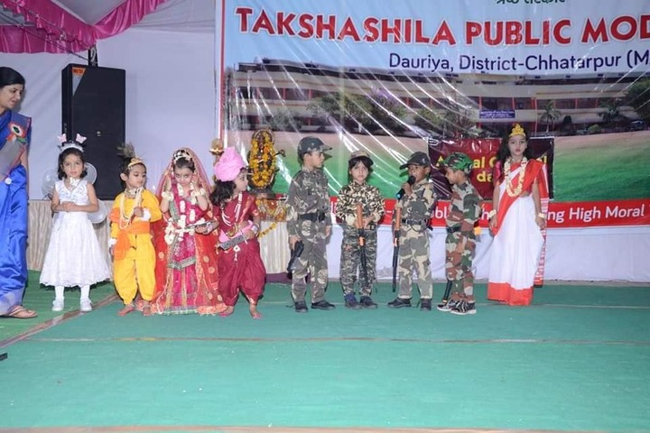 Takshshila Public Model High School-Fancy Dresses