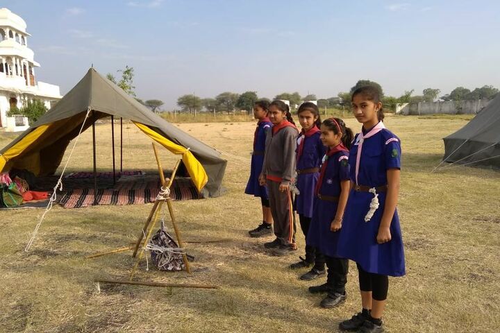 The Sapphire School-Camp