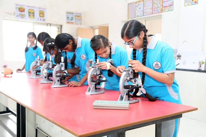 The Sardana International School-Biology Lab