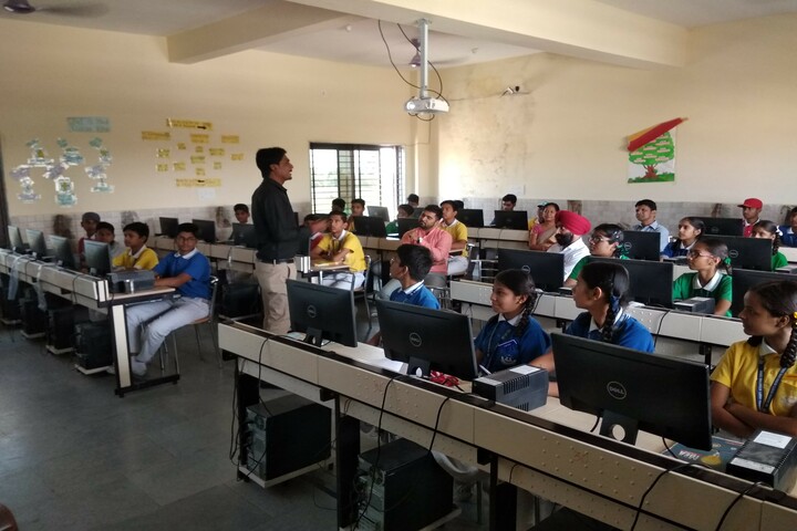 The Vardhaman Heights International School-Seminar