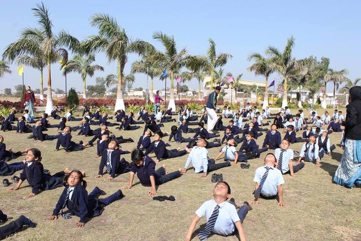 Vidyakunj International School-Yoga