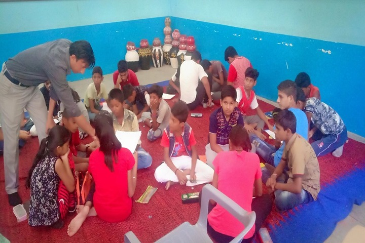 Vivekanand Vidya Vihar-Art and Craft