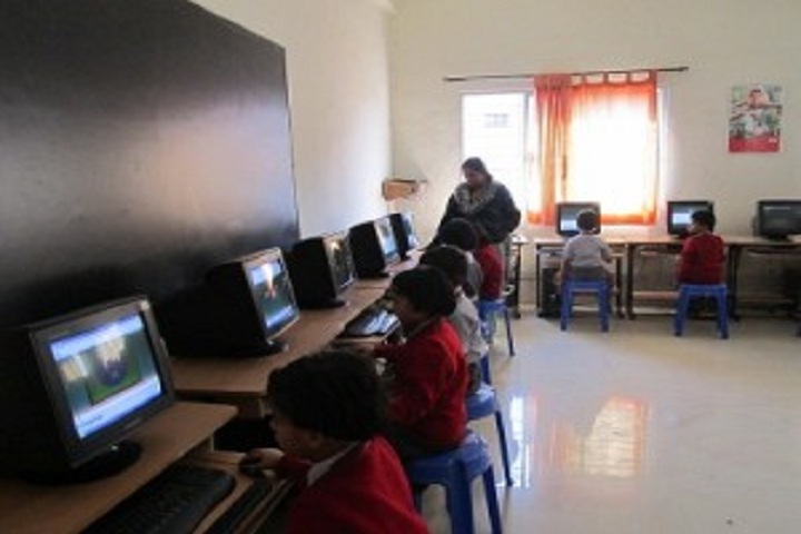 Abhinav English School-IT-Lab