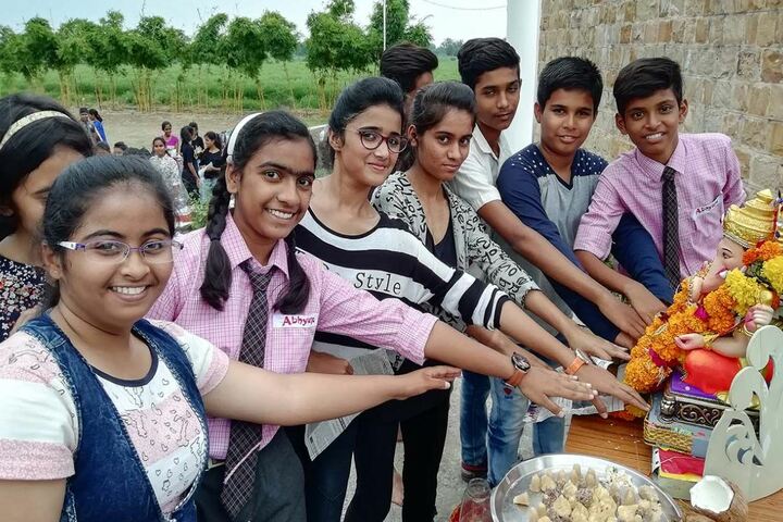 Abhyasa English School-Ganesh Pooja