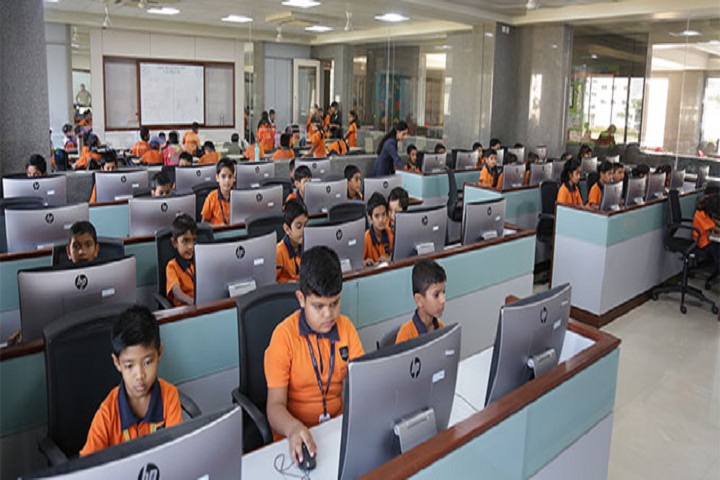 Amrishbhai R Patel School-IT-Lab