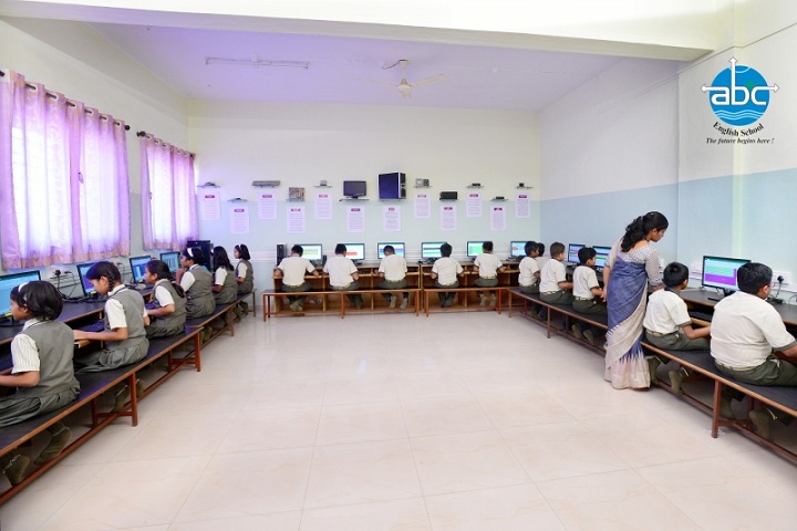 Annasaheb Balasaheb Chakote English School-IT Lab