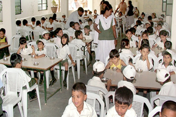 Appasaheb Birnale Public School-Food