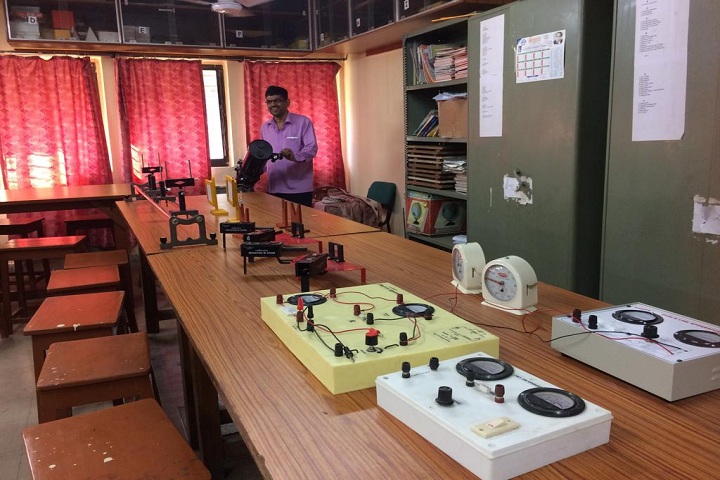 Atomic Energy Central School No 3-Laboratory