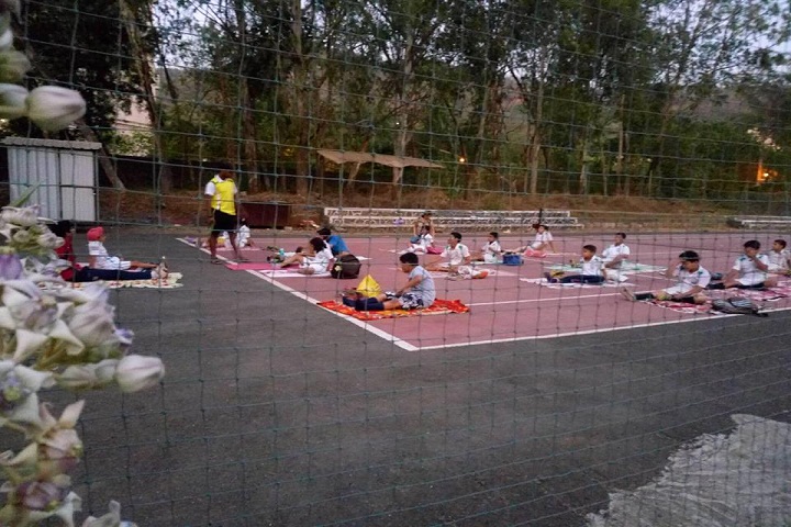 Bharati Vidyapeeth English Medium School-Yoga