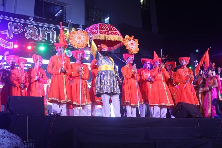 Bharati Vidyapeeth English Medium School-Annual Day