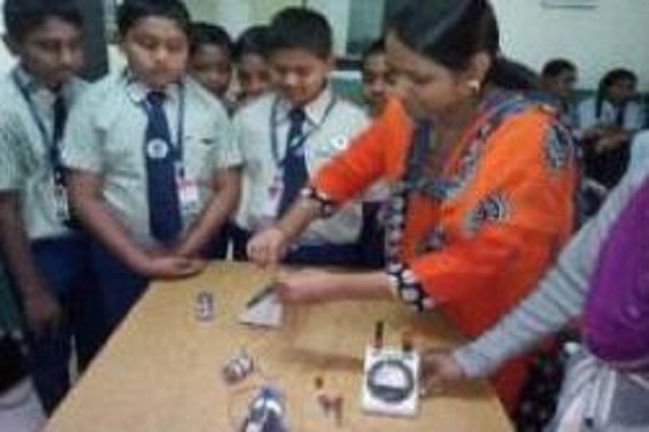 Cambridge School-Physics Lab