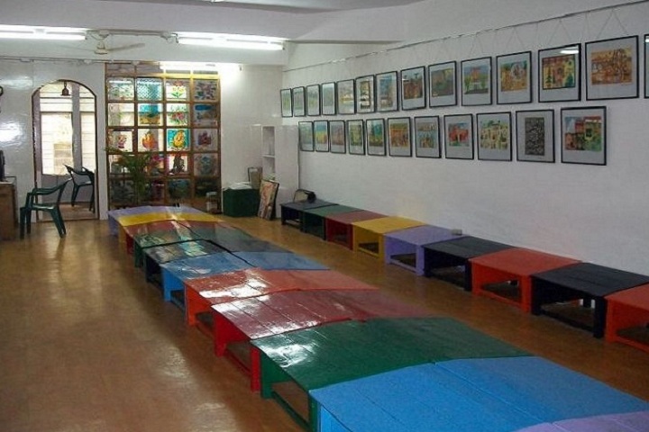 Centre Point School-Art Room