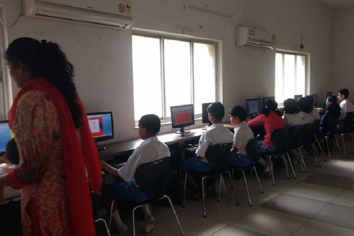 Chhatrapati Shahu Vidyalaya-IT Lab