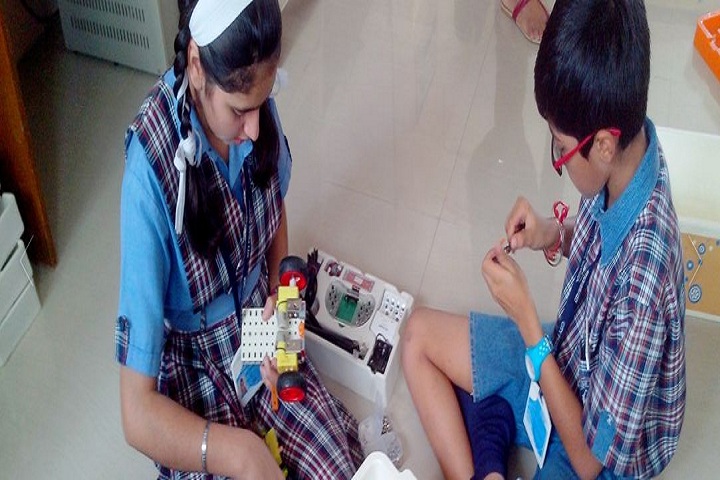City Pride School-Robotics Lab