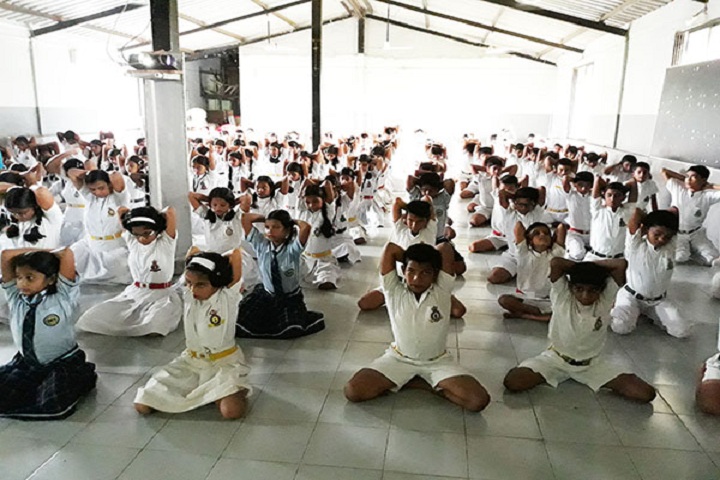 David English Medium School-Yoga