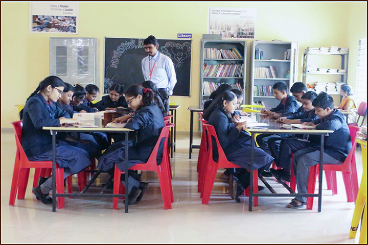 Dnyaneshwar Public School-Library