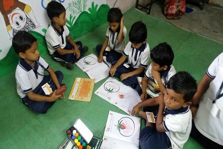 Ekvira School Of Brilliants-Art Room