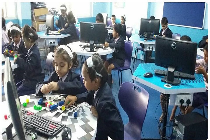 Gayatri English Medium School-Computer Lab