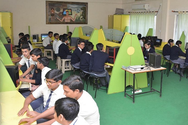 Gondia Public School-computer lab