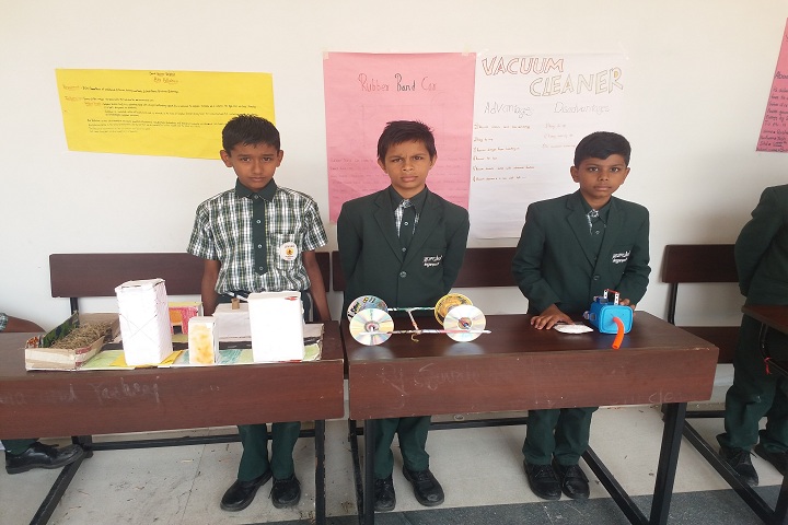 Gurukul Dnyanpeeth School-Exhibition