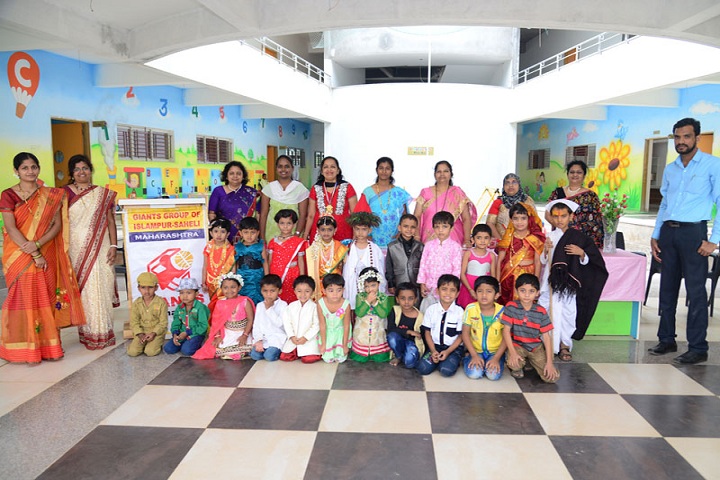 Annasaheb Dange International School-Traditional Day
