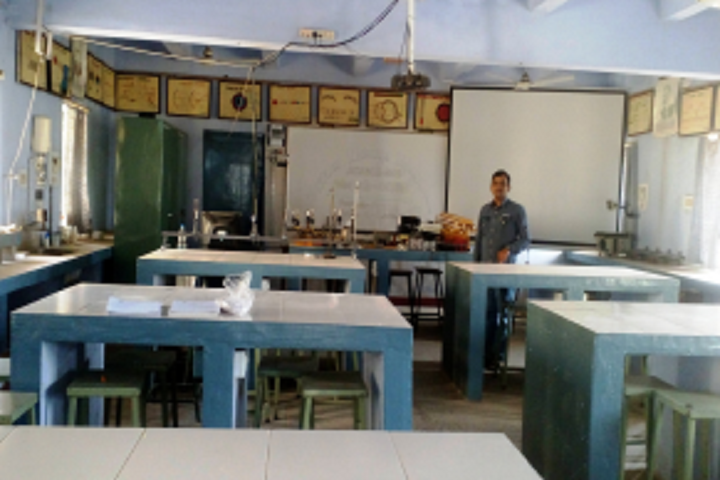 Jawahar Navodaya Vidyalaya-Laboratory
