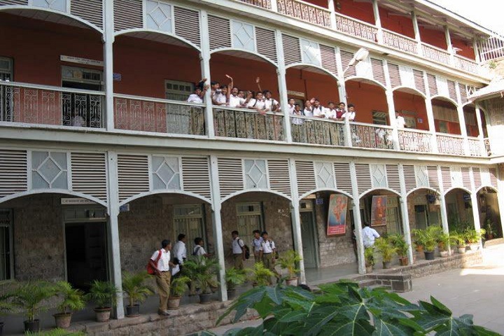 MES Bhave High School-Campus