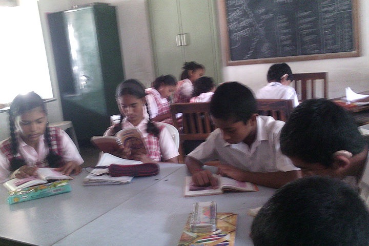 MES Bhave High School-Library