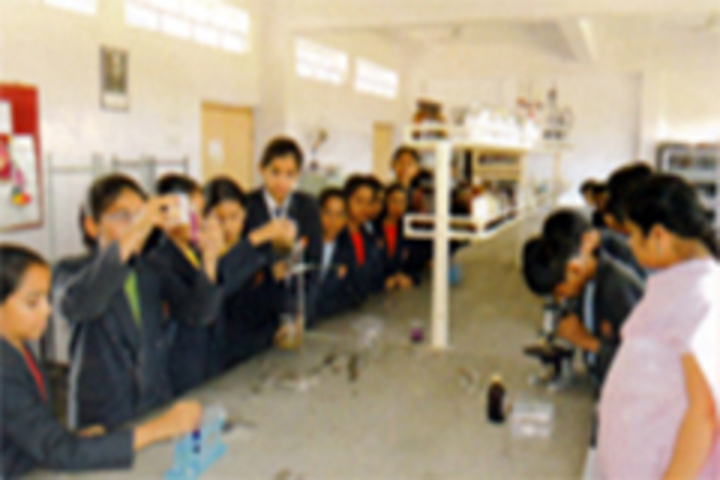 Maharashtra Public School-Science Lab