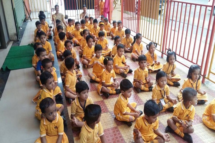 Mnr School Of Excellence-Yellow Day