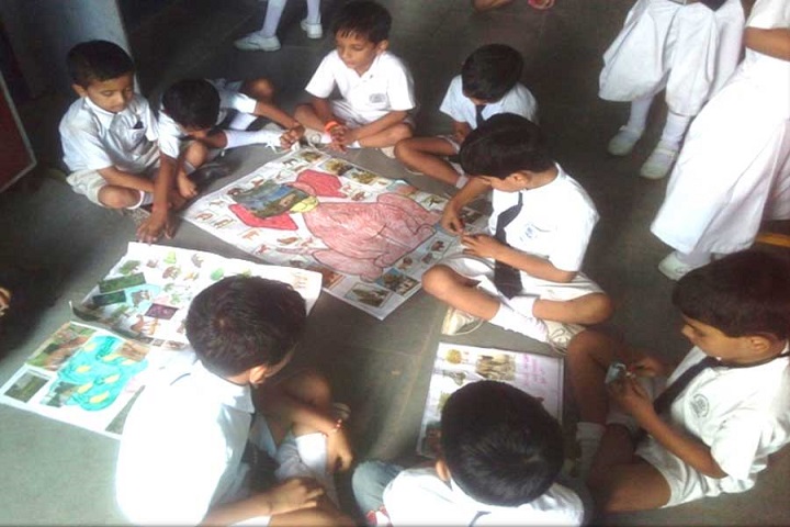 Modern International School-Art room