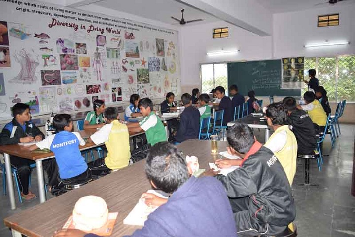 Montfort School-Library