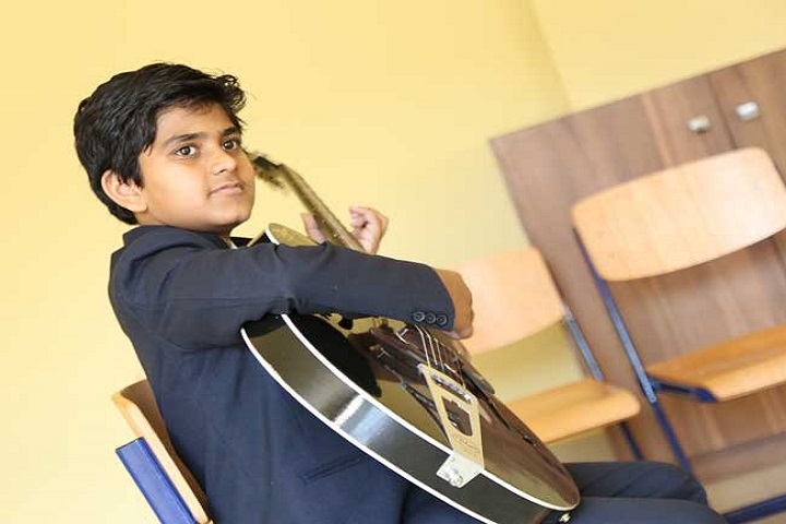 Mount Litera Zee School-Music