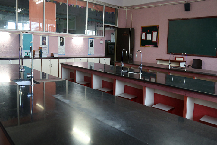 New Horizon Scholars School -Biology Lab
