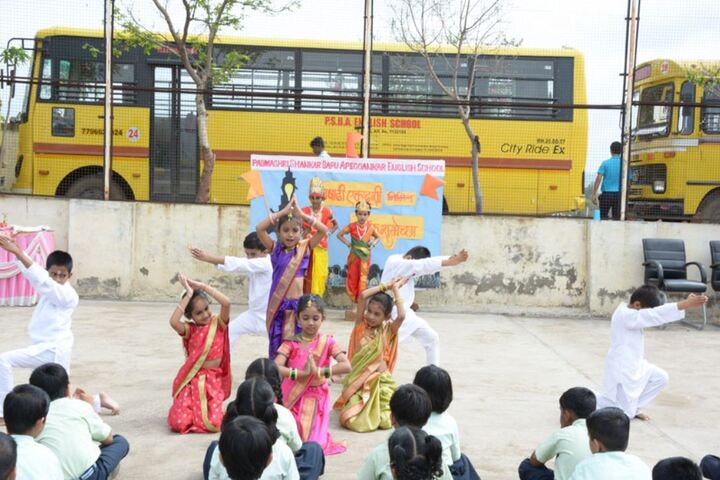 Padamshri Shankar Bapu Apegaonkar English School-Dance