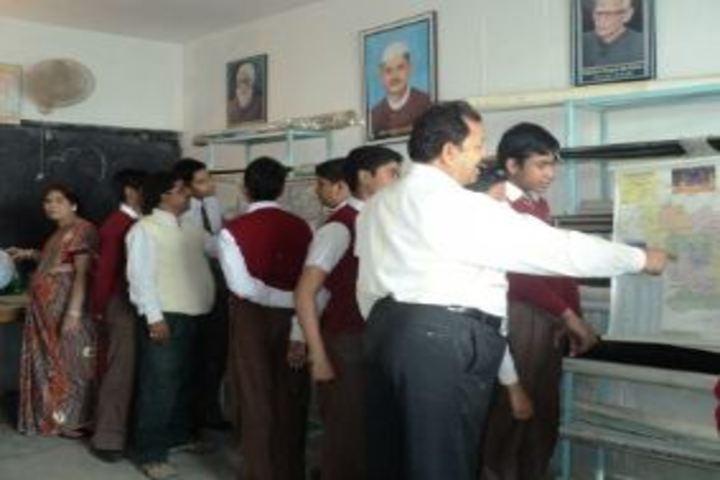 Dav Public School-Humanity Lab