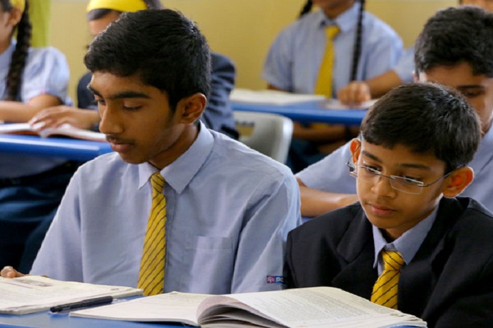 Podar International School-Reading