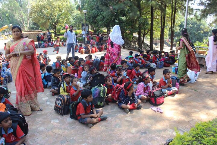 Prakash Public School-Excursion