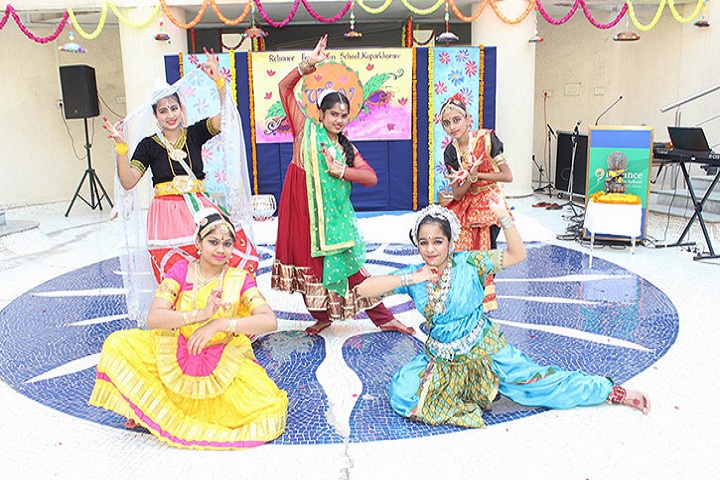 Reliance Foundation School-Group Dance