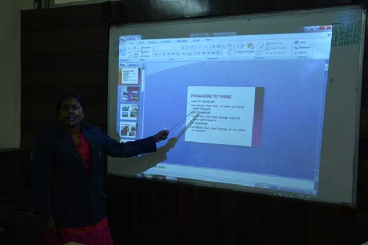 Royal International School-Smart classrooms