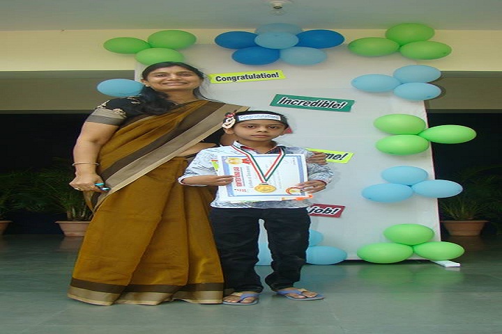 Rustomjie International School-Prizes