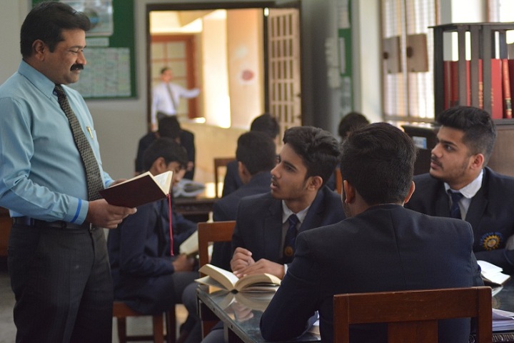 Sanjeewan Vidyalaya-Library