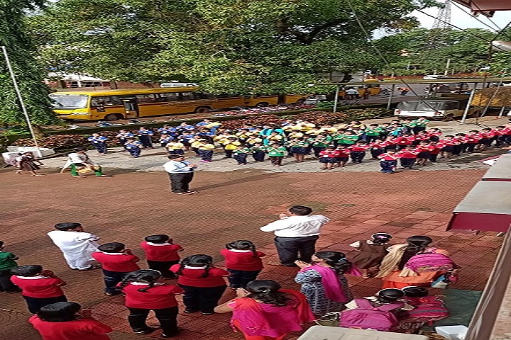 Saroj Mehta Intenational School-Assembly