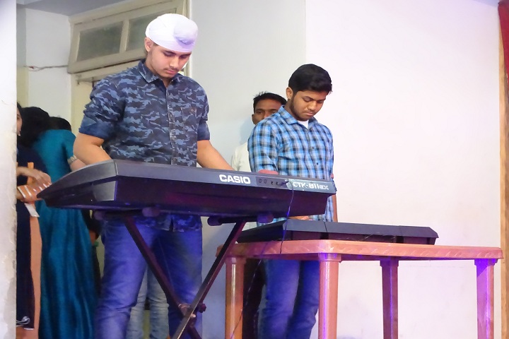 Sheth Karamshi Kanji English School-Music
