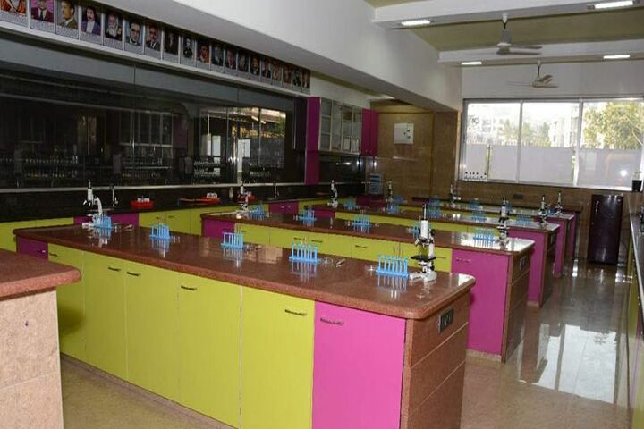 Sheth Vidya Mandir-Biology Lab