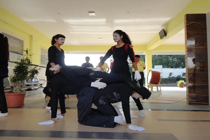 Shinde International School-Dance